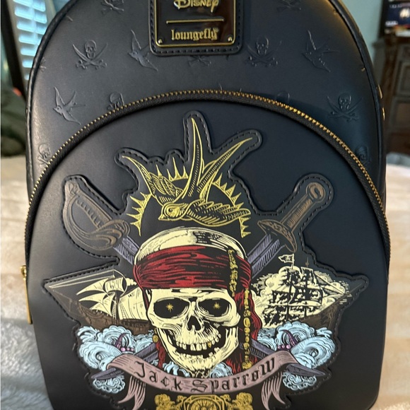 Loungefly Disney Pirates of the Caribbean Jack Sparrow
Mini Backpack NWT 🏴‍☠️ - Picture 5 of 14